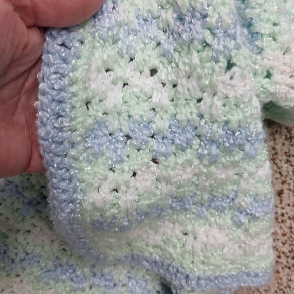 3757 Size 4/2X Upcycled Torrid Jean Tunic with Crochet Trim and Appluque Flowers - Picture 5 of 9